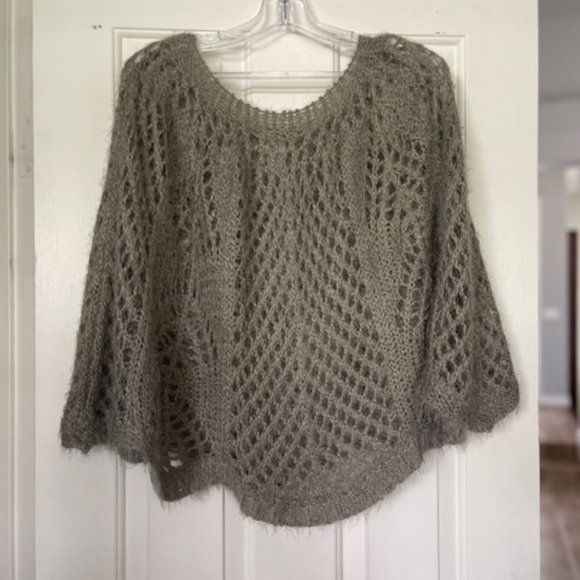 Shrug Poncho Crochet - Grey - Picture 4 of 14